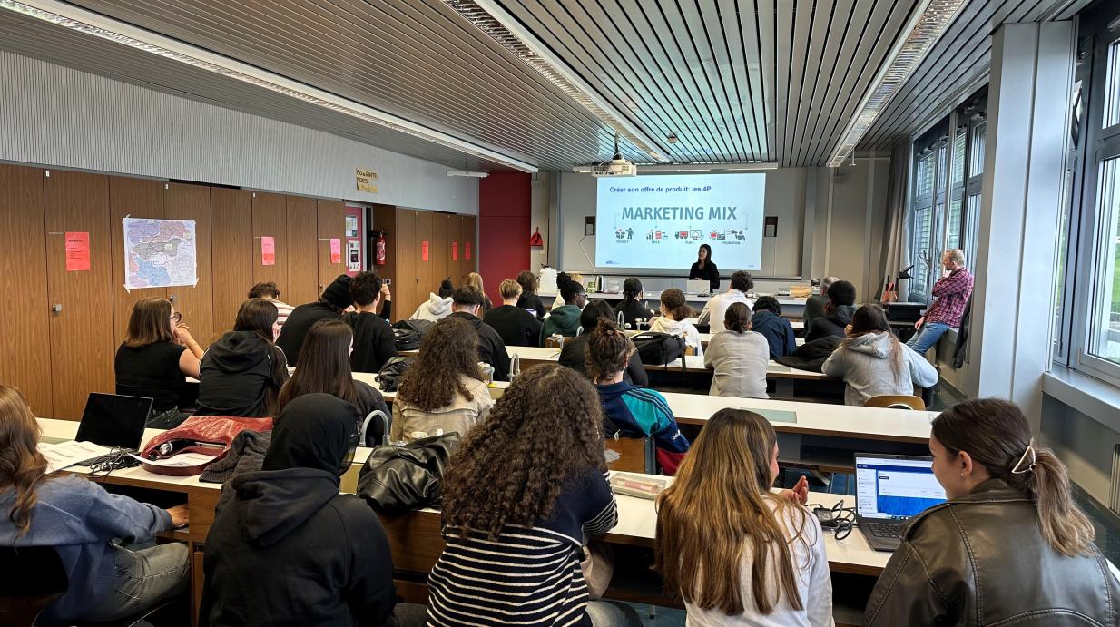 Une semaine pour vivre l’économie en jeu de rôle au Lycée Blaise-Cendrars !