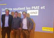 Charles Constantin, membre de la Direction CNCI, aux côté des deux orateurs de la soirée, Alexis Chapatte et Alexandre Lambelet