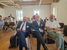 Laurent Favre, Michel Neugnot et Patrick Genre à quelques minutes du début de la table ronde
