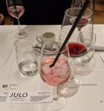 Pour terminer le festin en beauté, un gin « made in Le Landeron » chez JULO Swiss Gin