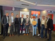 Photo (d'une partie) du Comité avec les intervenants de la soirée. 