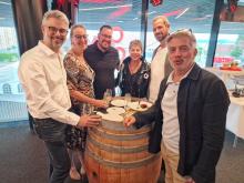 Sourires très larges pour les représentants du second-oeuvre. Fromages Spielhofer leur ont dit: "Cheese"! 