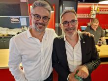 Vincent Schleppy et Olivier Zuretti... presque jumeaux! Le pin's UNami les rassemble aussi!