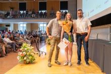 Remise du précieux sésame chez les carrossiers. Les filles ont été fleuries.