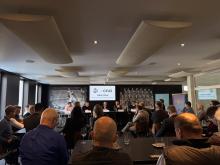 Au terme de la table ronde, le public a posé de nombreuses questions.